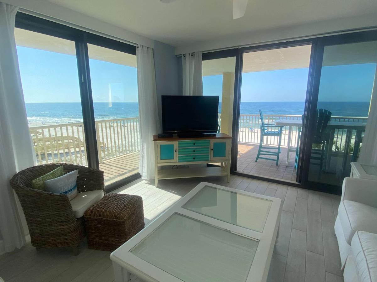 Summer House 401a: Beachfront Corner With Panoramic Balcony Holiday home